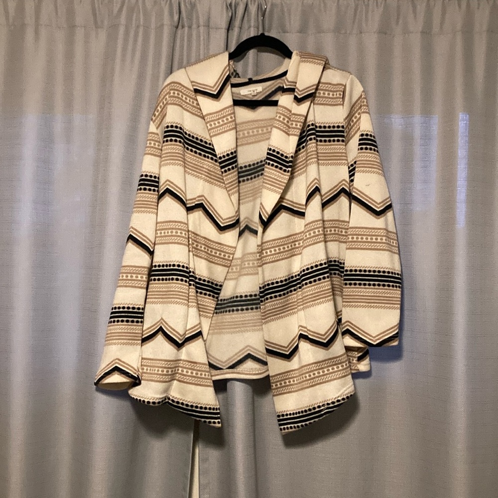 Tan and black pattern Maurices hooded shrug in size medium